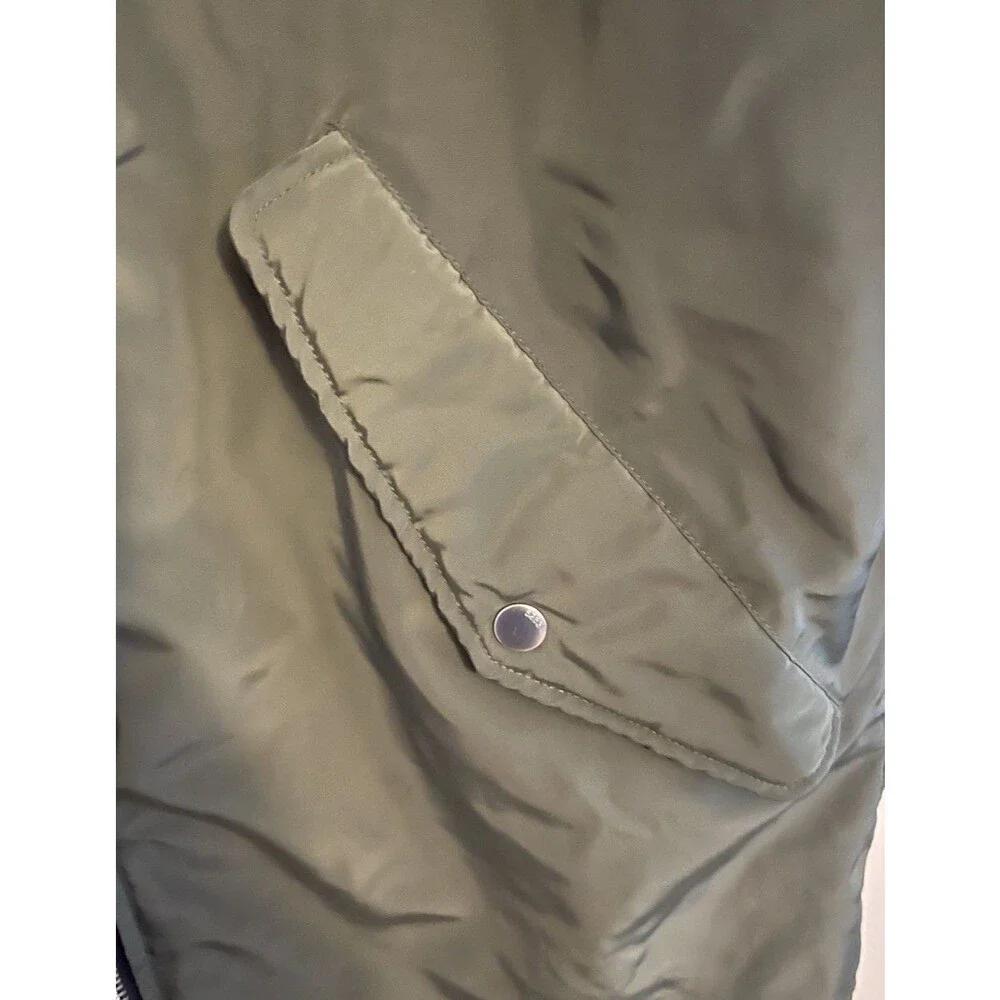 TRDMRK Women GreenBomber Jacket Size Medium Full Zip Puffer Jacket - Picture 7 of 11